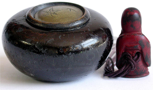 Antique Edo Carved Fukurokuju Lacquer Wood Netsuke Kurawa Tonkotsu Ashtray Sagemono 福禄寿