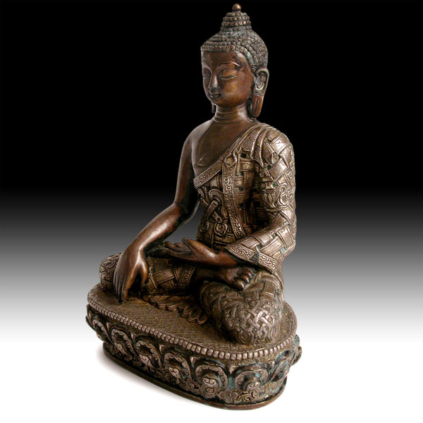 Akshobhya Buddha Rare 19th Century Tibetan Silver Repousse Copper Gilt Bronze Statue 阿閦如来